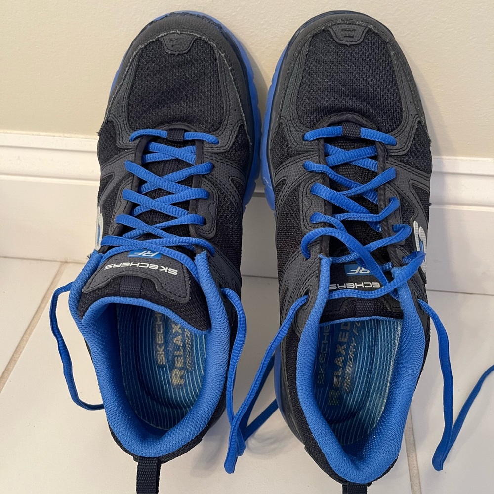 Men’s Sketchers Relaxed Fit with Memory Foam Sneakers